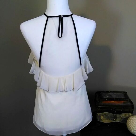 Halterneck top Sz S  - Picture 3 of 9